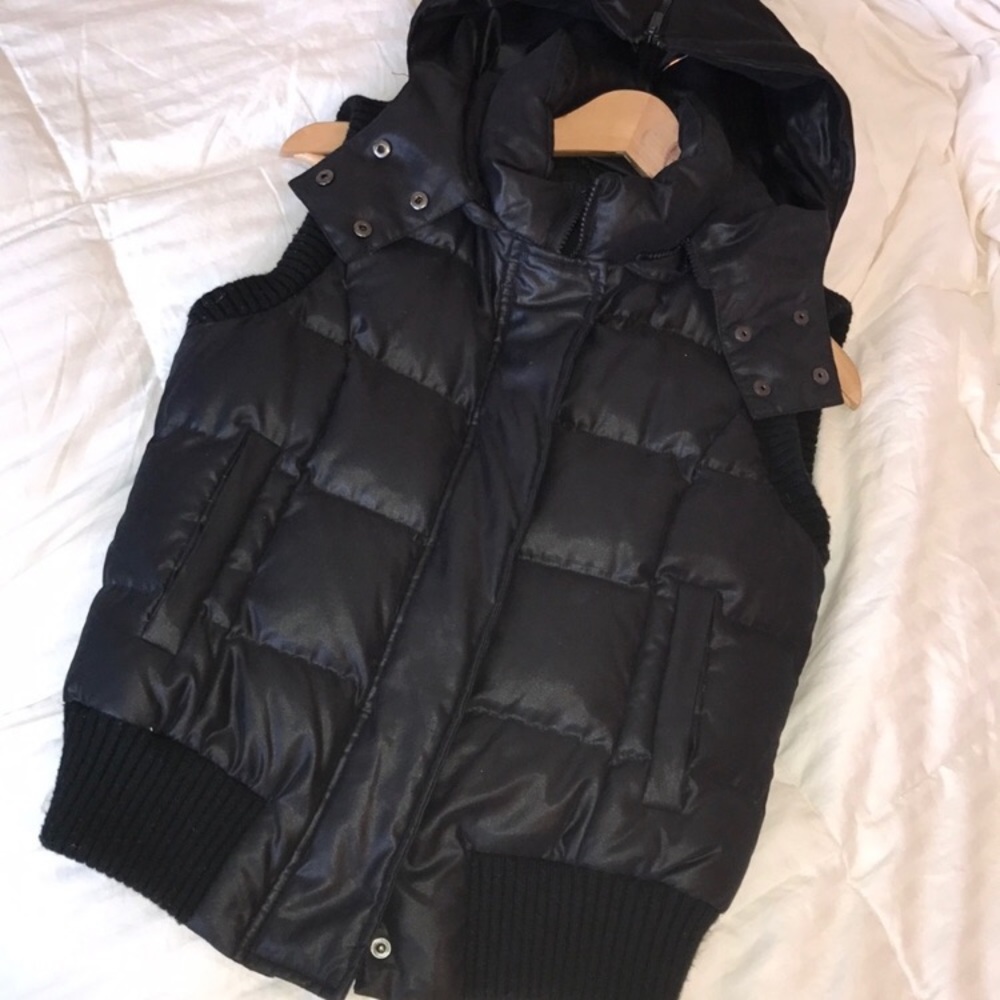 Black vest with fur lining on hood (removable)